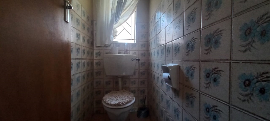 3 Bedroom Property for Sale in Grassy Park Western Cape